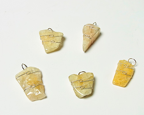 【15%off】ペンダントトップ アゾゼオアゼツライト（ヒマラヤゴールド）