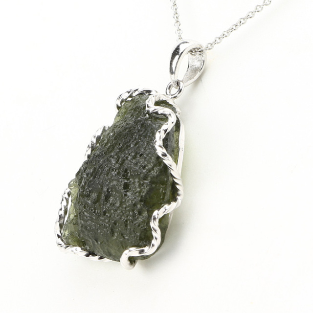 天然モルダバイト　ペンダント　トップ ペンダントトップ モルダバイト （チェコ共和国産） No.45 | 高級神棚