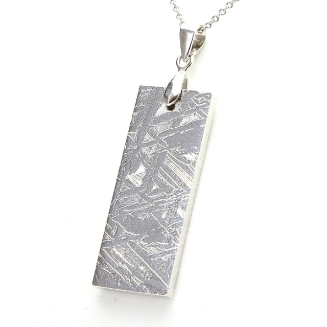 ペンダントトップ ムオニオナルスタ隕石 （ムオニナルスタ隕石