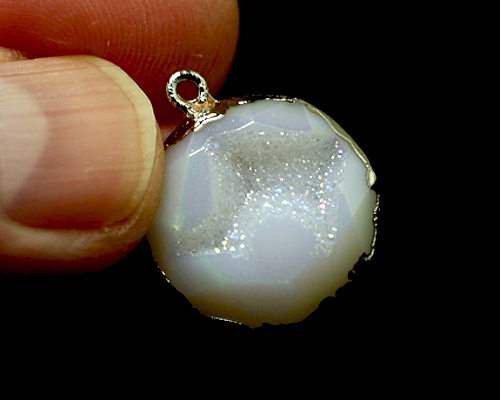 ペンダントトップ 水晶付メノウ ヘキサゴン型 No.1 【ネコポス発送可】