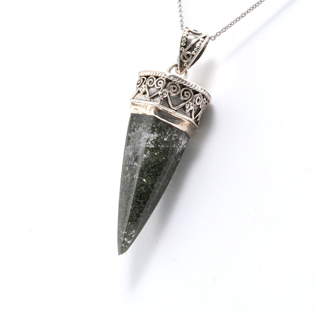 【15%off】ペンダントトップ 天然水晶 （ヒマラヤ ガネッシュヒマール産） （ペンデュラム兼用／チェーン別売り） No.24