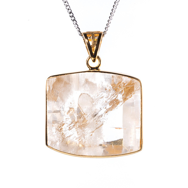 Bijumam ビジュマム クォーツ 水晶 ペンダントトップ 新品未使用品 楽天市場】貫入水晶 虹 入り シルバー ペンダントトップ オーバル