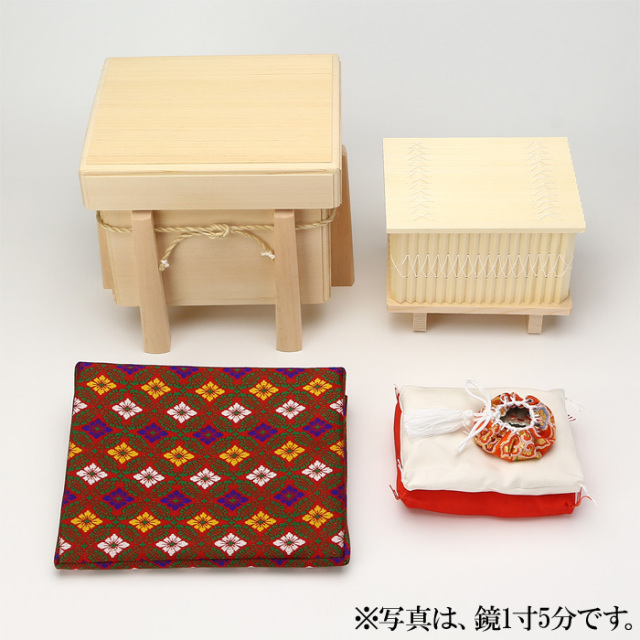 御霊代用具 御霊代鏡入（青銅鏡）鏡3寸5分