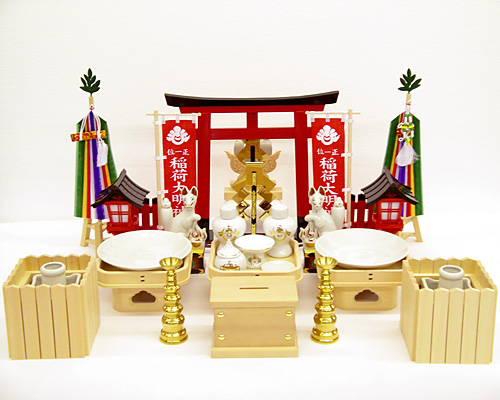 【神具セット】稲荷社用神具フルセット（中）《灯籠を電池式（小）に変更》