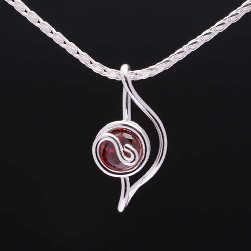 MOON ジルコニア赤