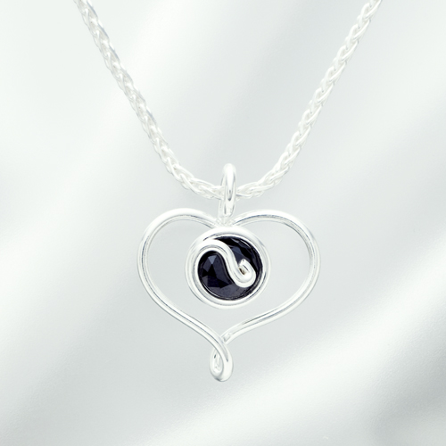 オープンハートネックレス ジルコニア 黒