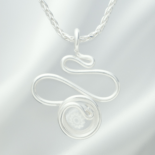 ビッグウェーブ フラワー　ホワイト