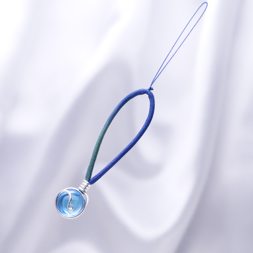 ストラップ 水色