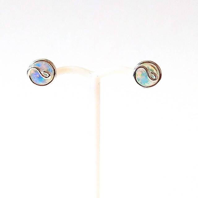 SP ピアス エチオピアオパール 6mm