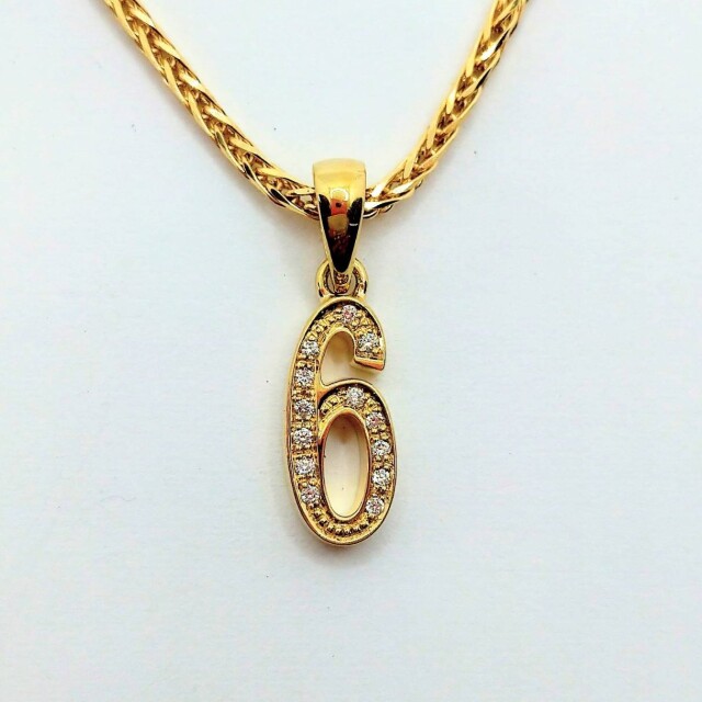 K18 プレミアムナンバー6