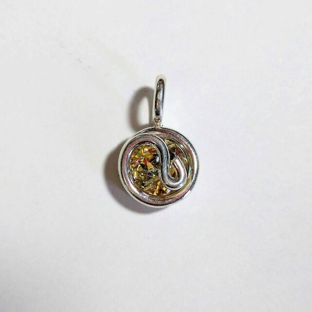 ペンダントトップ クリスタル 新色