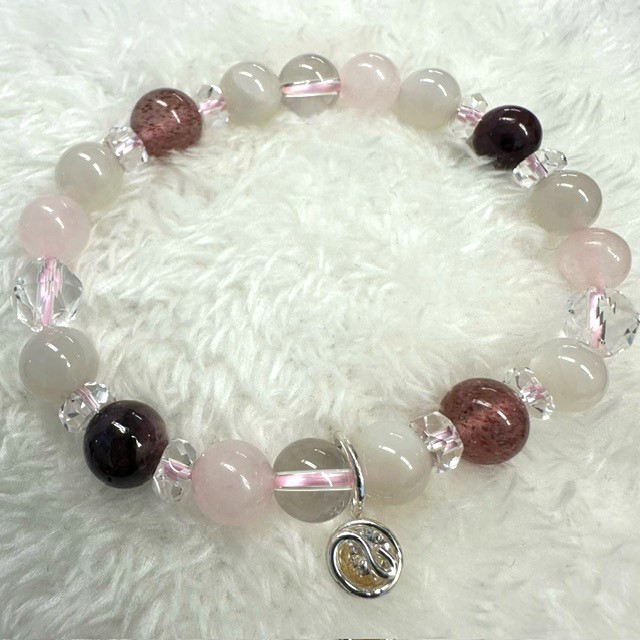 天然石ブレスレットチャーム付　赤17　女性用