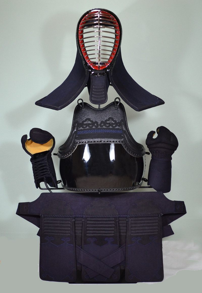 ３ミリナナメ刺紺鹿革張防具セット　高校・一般向