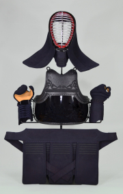 剣道具一式 【山本のネーム入り】身長173cm 専用の革袋つき 剣道具専門店のネットで武道具＠一成堂です。