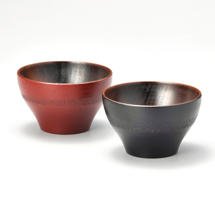 お茶カップペア 黒・朱  2客セット  漆塗り・木製　(製造中止)