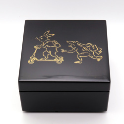 漆器 小物入れ 小箱 プラチナ牡丹彫 黒 木製 漆塗り 小物入れ（製造中止） 漆器