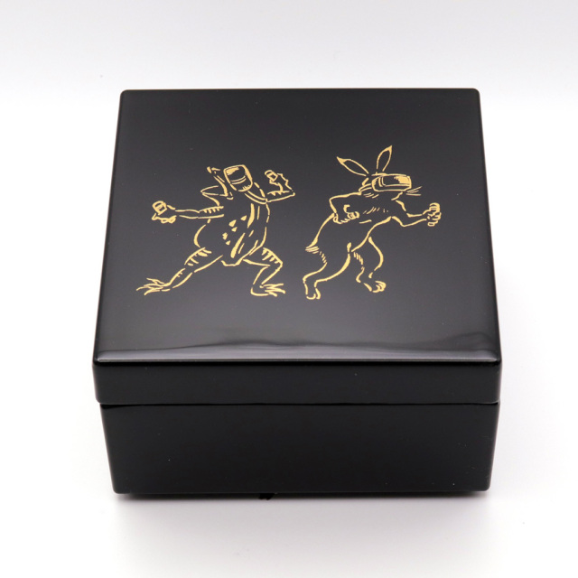 角小箱　モダン鳥獣戯画