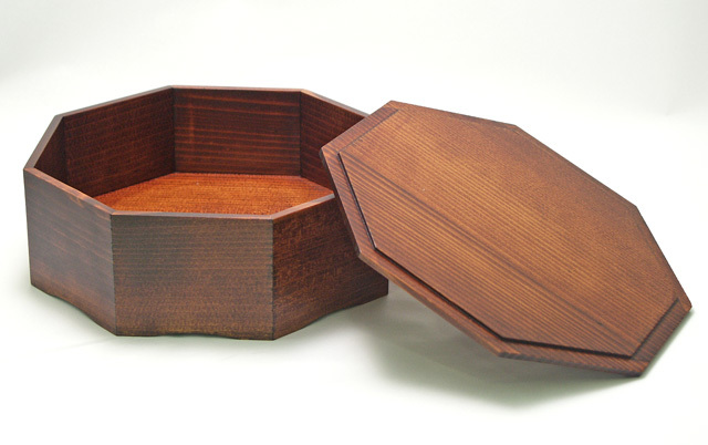 八角菓子器   木製 漆塗り 蓋付き鉢（製造中止）