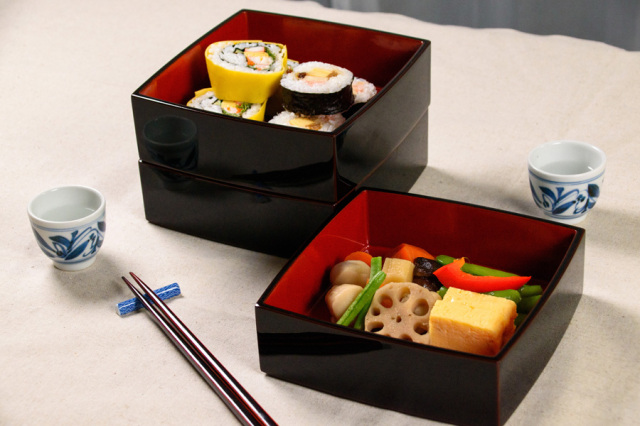 胴張三段重箱 溜内朱 5.5寸