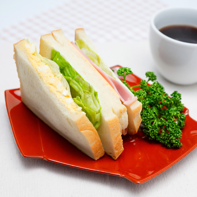 結び皿 朱/溜 FC30-9/11 漆器の井助