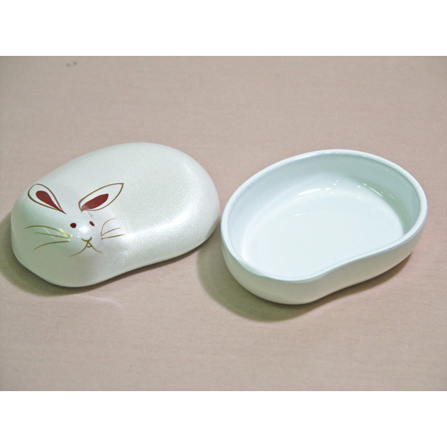 楊枝入れ（珍味入れ）うさぎ/そら豆 FC38-12/13 漆器の井助