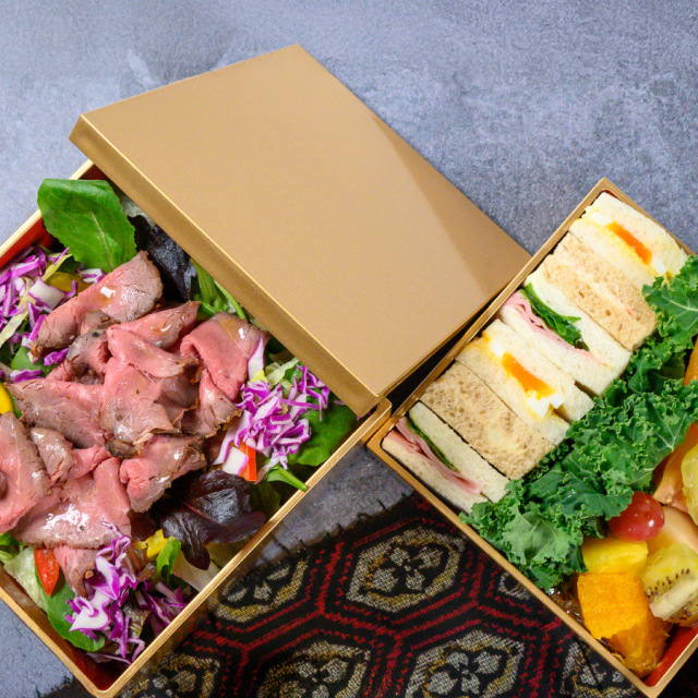 三段角重盛り付け例