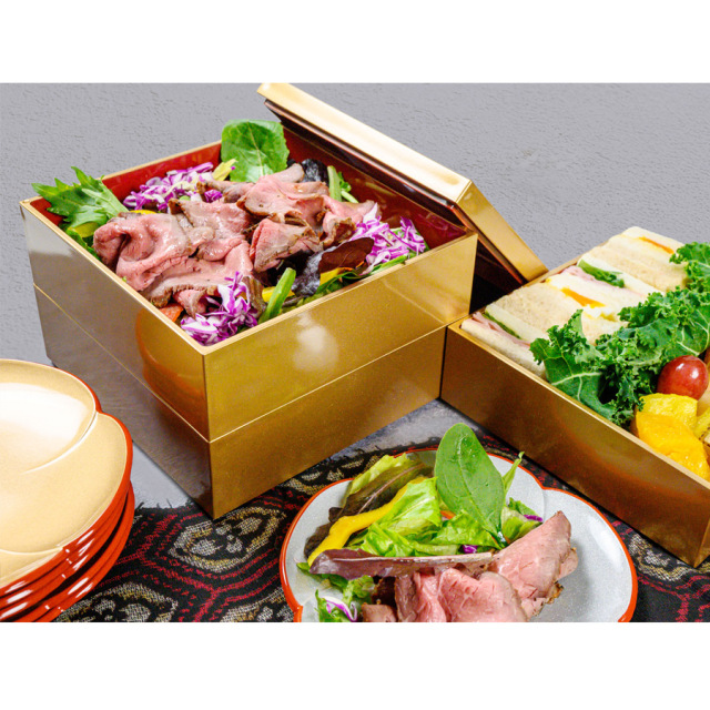 三段角重盛り付け例