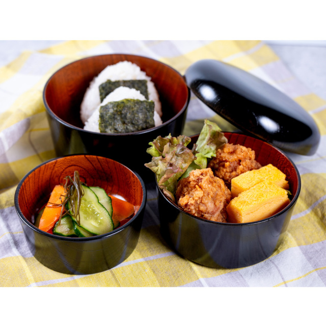 入子三段小重 響樹 木製 漆塗り 漆器の井助