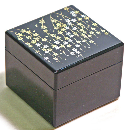 ピアスボックス しだれ桜 ジュエリーボックス・アクセサリーケース　【製造中止】