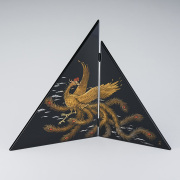 東京 久月　木製 漆塗り　飾り屏風 金箔　観音開き　三面 三日月 g12_13506.jpg?t=20240529162819