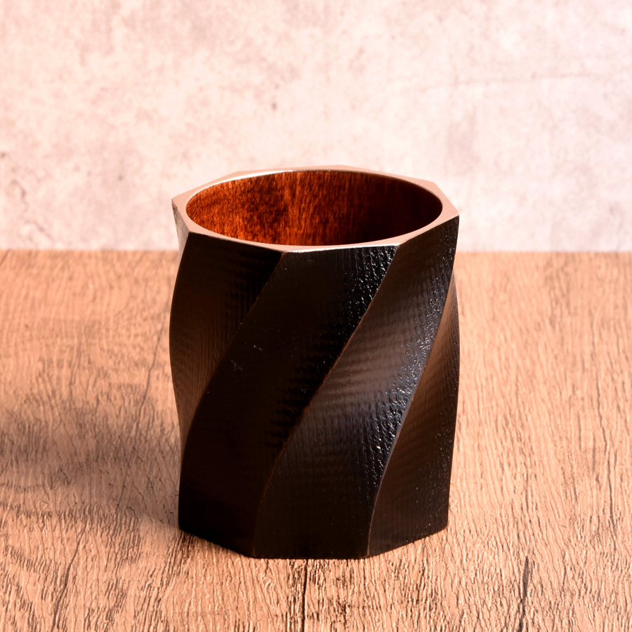 サケカップ らせん 赤/黒 木製 漆塗り
