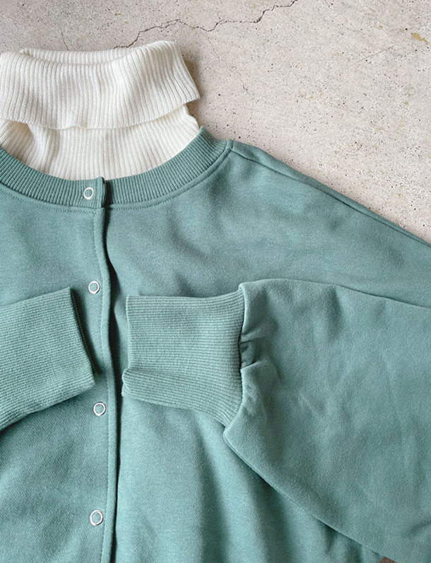 タイトなウエストが大人っぽい！カーデとしてもトップスとしても使える裏毛２ｗａｙカーディガン