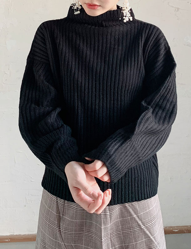 【超可愛い・チートすぎる】【残りはクロ・ベージュのみ】『　これで２０００円台なんてありえない！みんな大好きゆるたぽニット　』　ゆるハイネック&ボリューム袖が毎年人気のハイネックニットトップス。