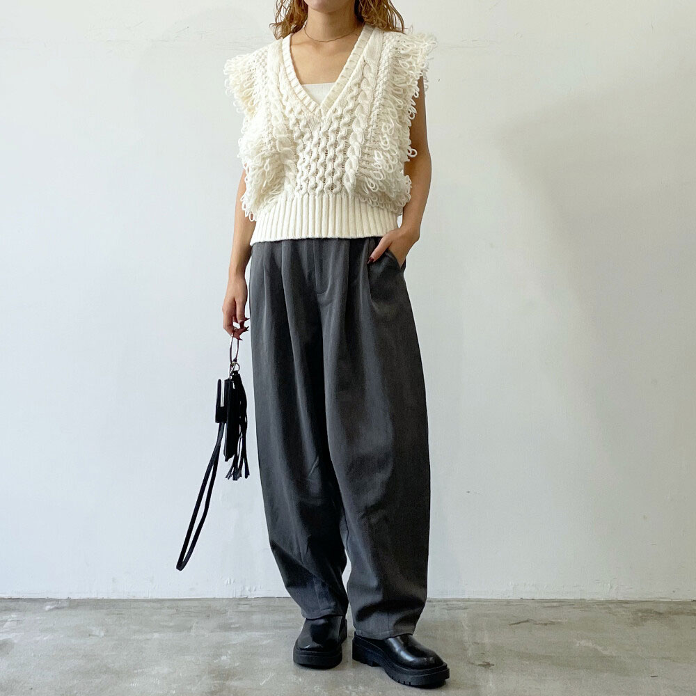 秋得　『　インスタサブ垢で大人気！　』　フリンジVネックベスト