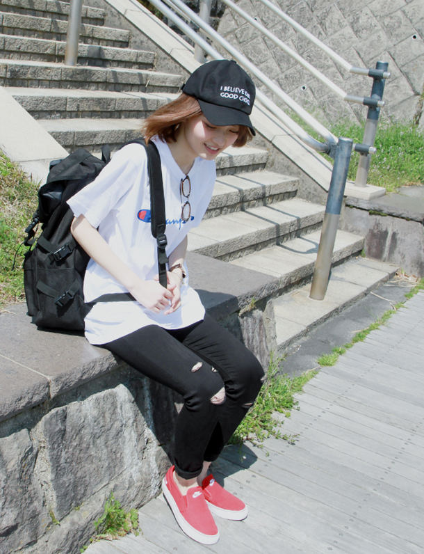 男女どちらもok シンプルだから使いやすい ナイロンマウンテン リュックサック