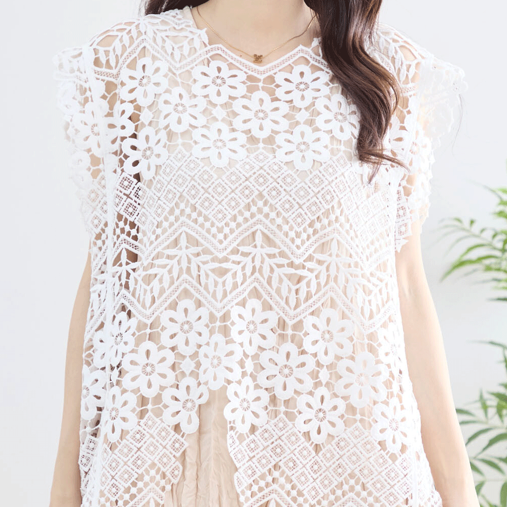 ラスト1着！　春の早割り　【メール便対応】　『　インスタで大人気！　』　レースフラワーシースルーベスト