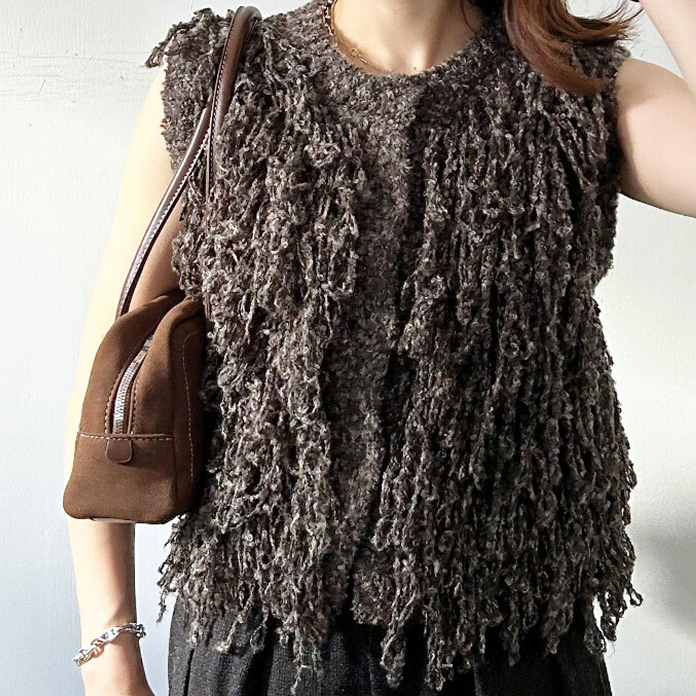 【重要/予約10月上旬入荷予定】【メール便対応】 オータムセール 『　インスタで大人気！　』フリンジニットベスト