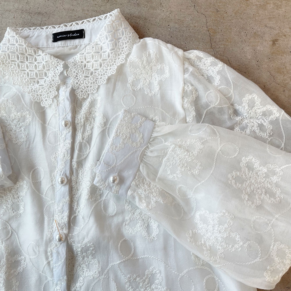 【TikTokで大バズり】　【メール便対応】    　　『　インスタサブ垢で大人気！　』  フラワーレースシアーブラウス