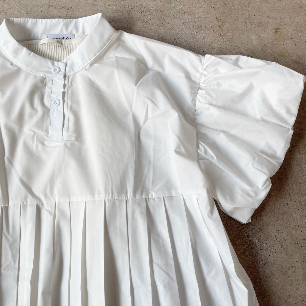 【重要/予約4月下旬入荷予定】 　スプリングセール！　『　インスタで大人気！　』　　プリーツ切り替えパフスリーブTシャツ