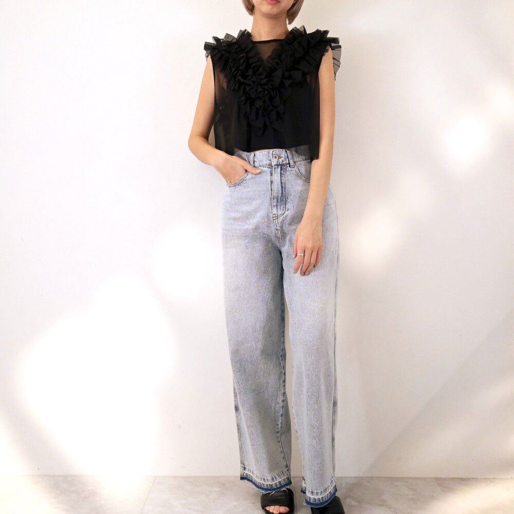 ラスト1着　春早割り　　『　インスタサブ垢で大人気！　』　インスタコーデに使ってるデニムパンツはコレ！シンプルで合わせやすい！デニムヘム加工パンツ