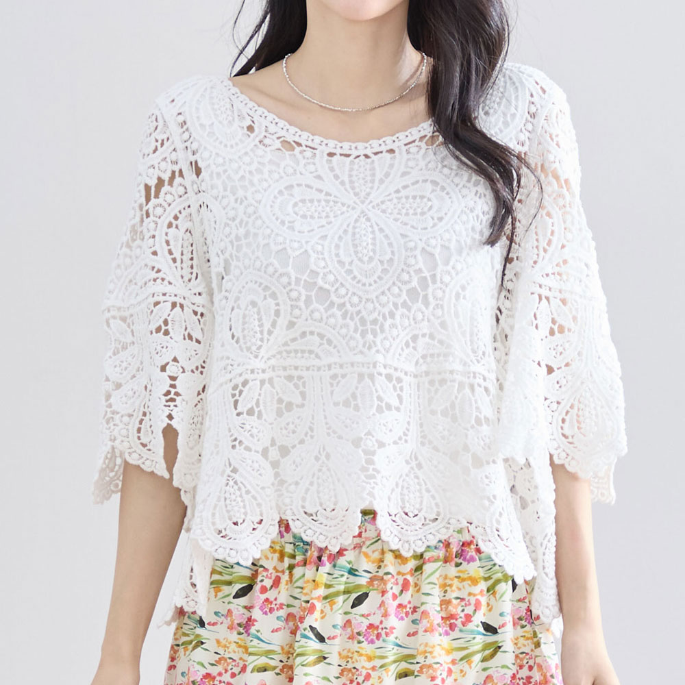 スプリングセール！　『　インスタで大人気！　』 　クロシェ編みトップス