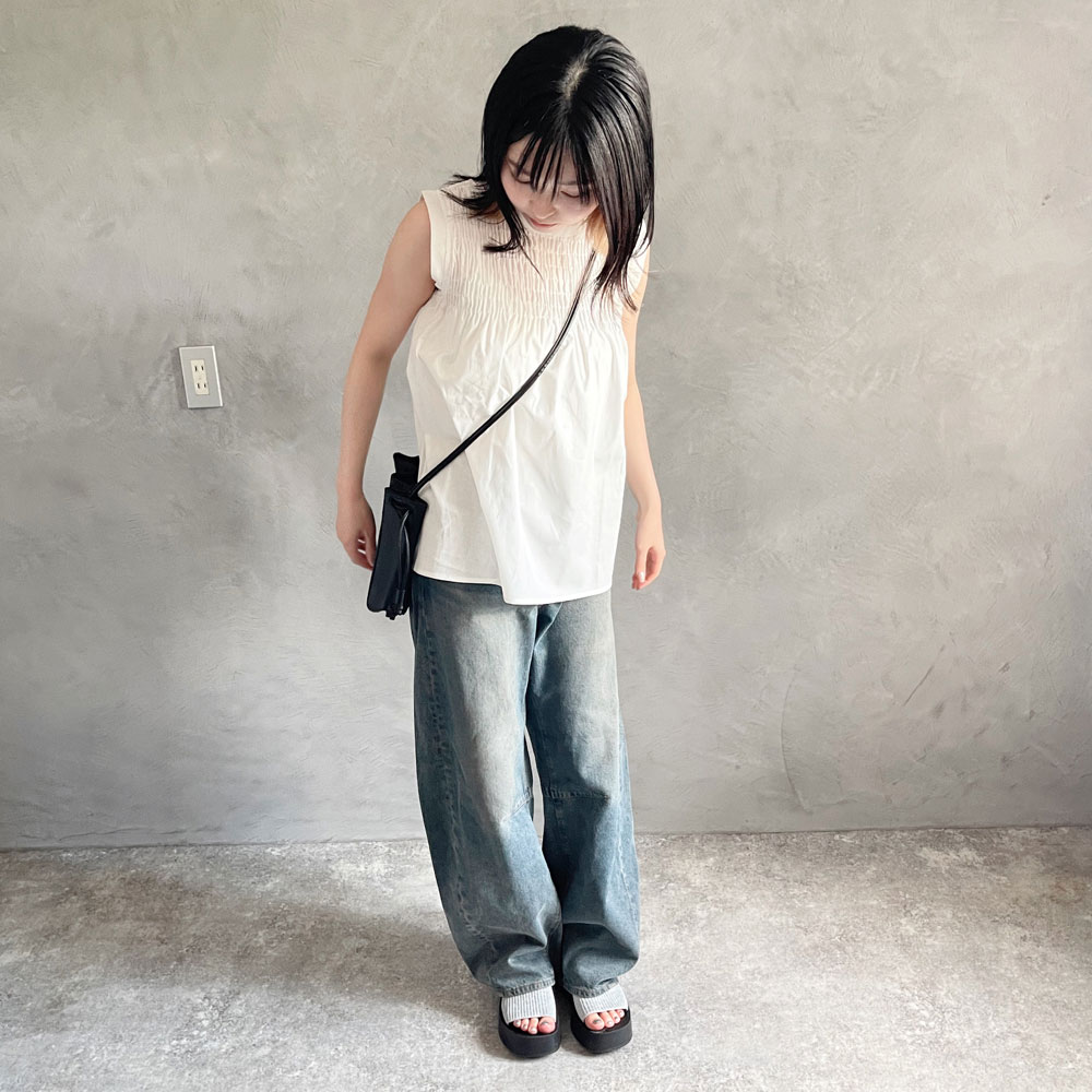 【即納】【メール便対応】　SALE目玉　オータムセール　『　インスタで大人気！　』 　　リネンタッチシャーリングノースリーブブラウス