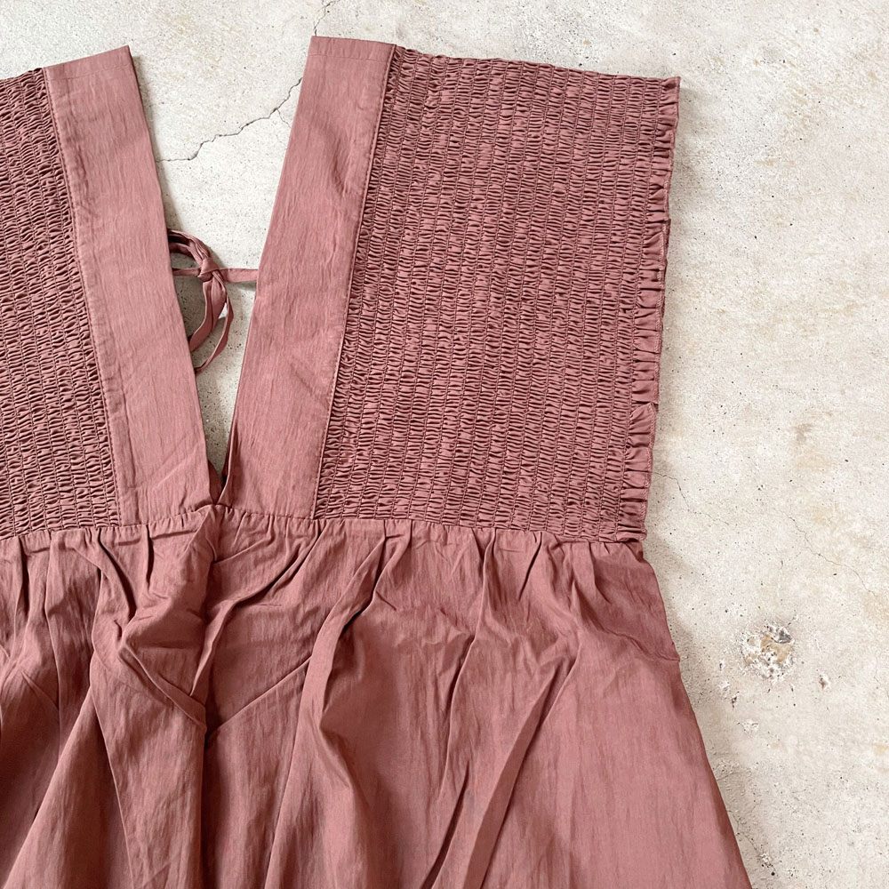 【4月下旬入荷予定】　春の早割り　【期間限定値下げ】　　『　インスタで大人気！　』　シャーリングVネックロングワンピース