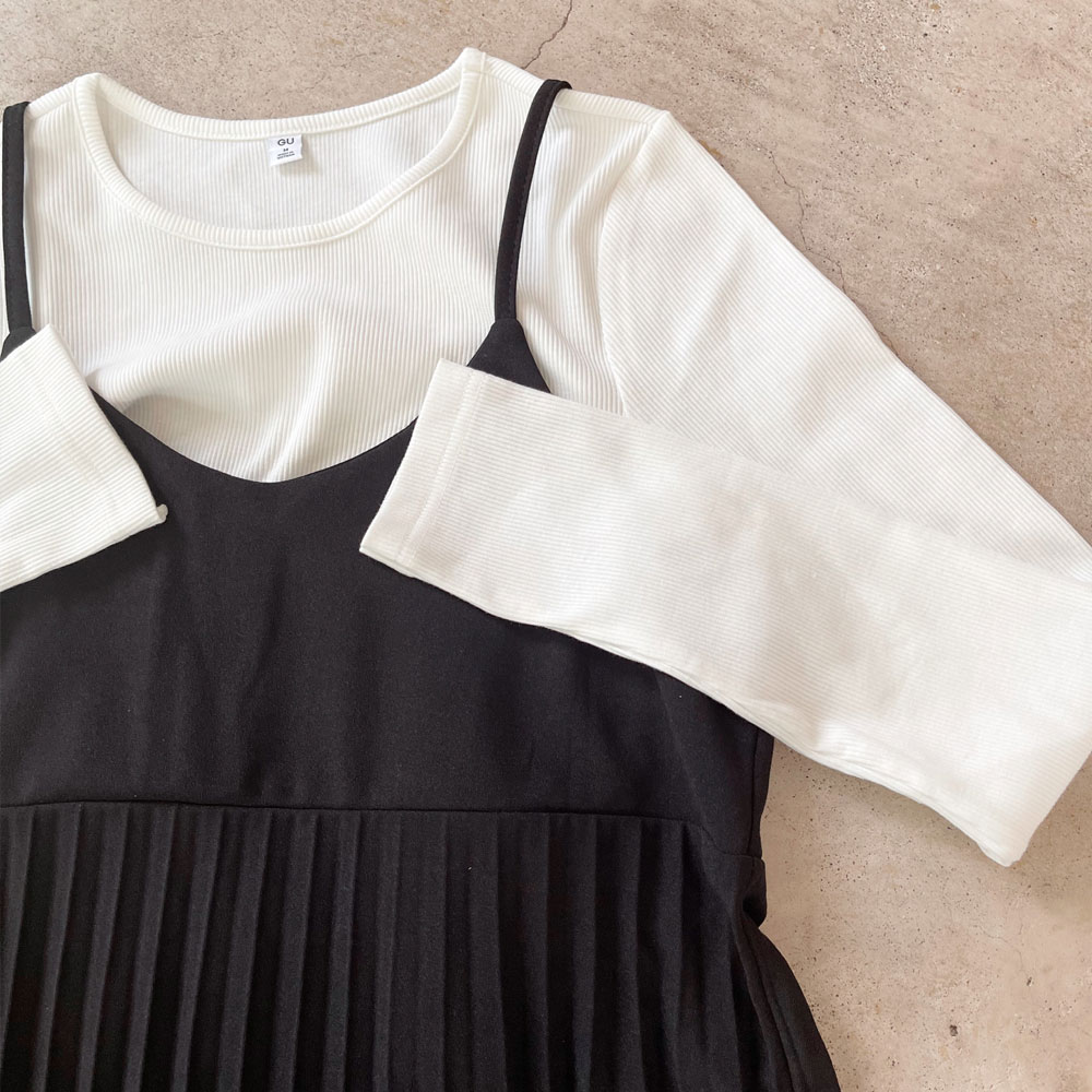 　【メール便対応】　オータムセール　　スタッフ絶賛！プチプラなのに高品質！　』　プチプラ！綺麗なフレアシルエット！プリーツ切り替えキャミワンピース