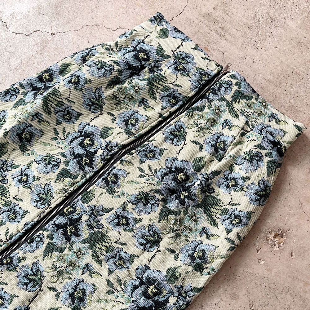 　『　インスタサブ垢で大人気！　』    フロントジップゴブランタイトスカート