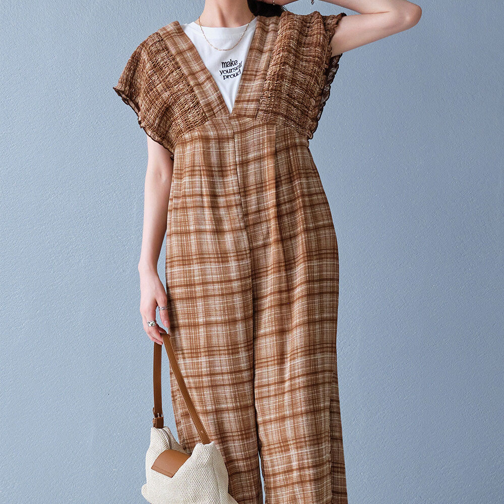 【4月下旬入荷予定】   春の早割り　『　インスタサブ垢で大人気！　』  シアーチェック柄シャーリングVネックサロペット