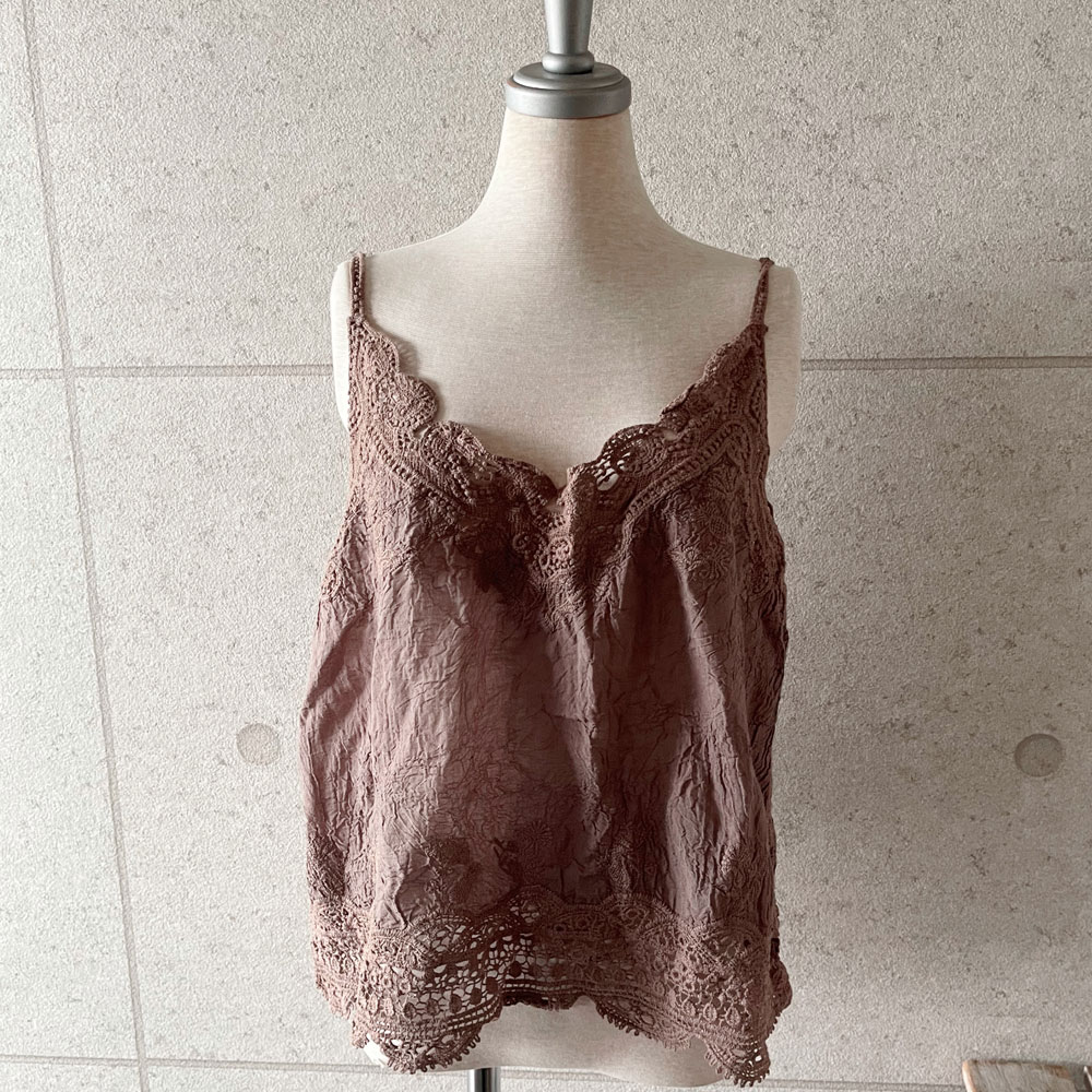【モカ、ブラック5月下旬入荷予定】　【圧倒的人気！】　春の早割り　【メール便対応】　『　インスタサブ垢で大人気！　』コットンレースレイヤードキャミソール