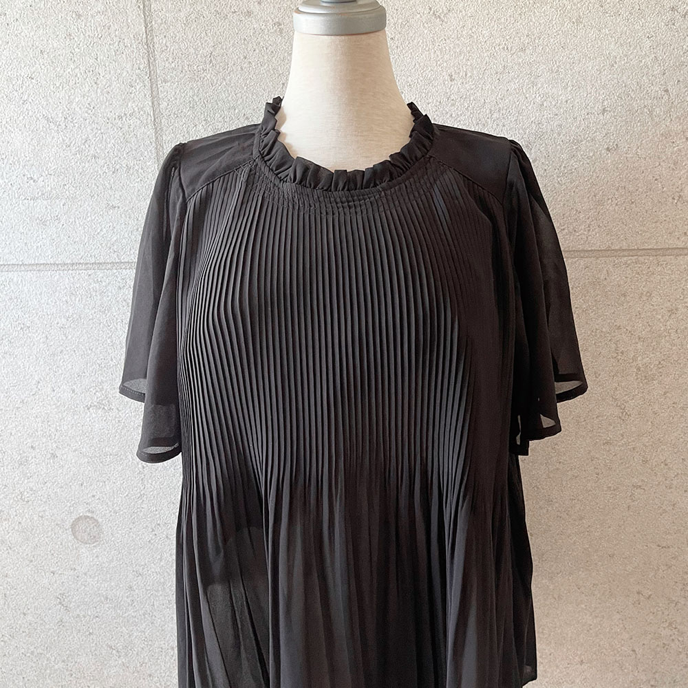 『　インスタサブ垢で大人気！　』　インスタで大バズりしたプリーツトップスの最新版！プリーツ調シフォンフリルトップス