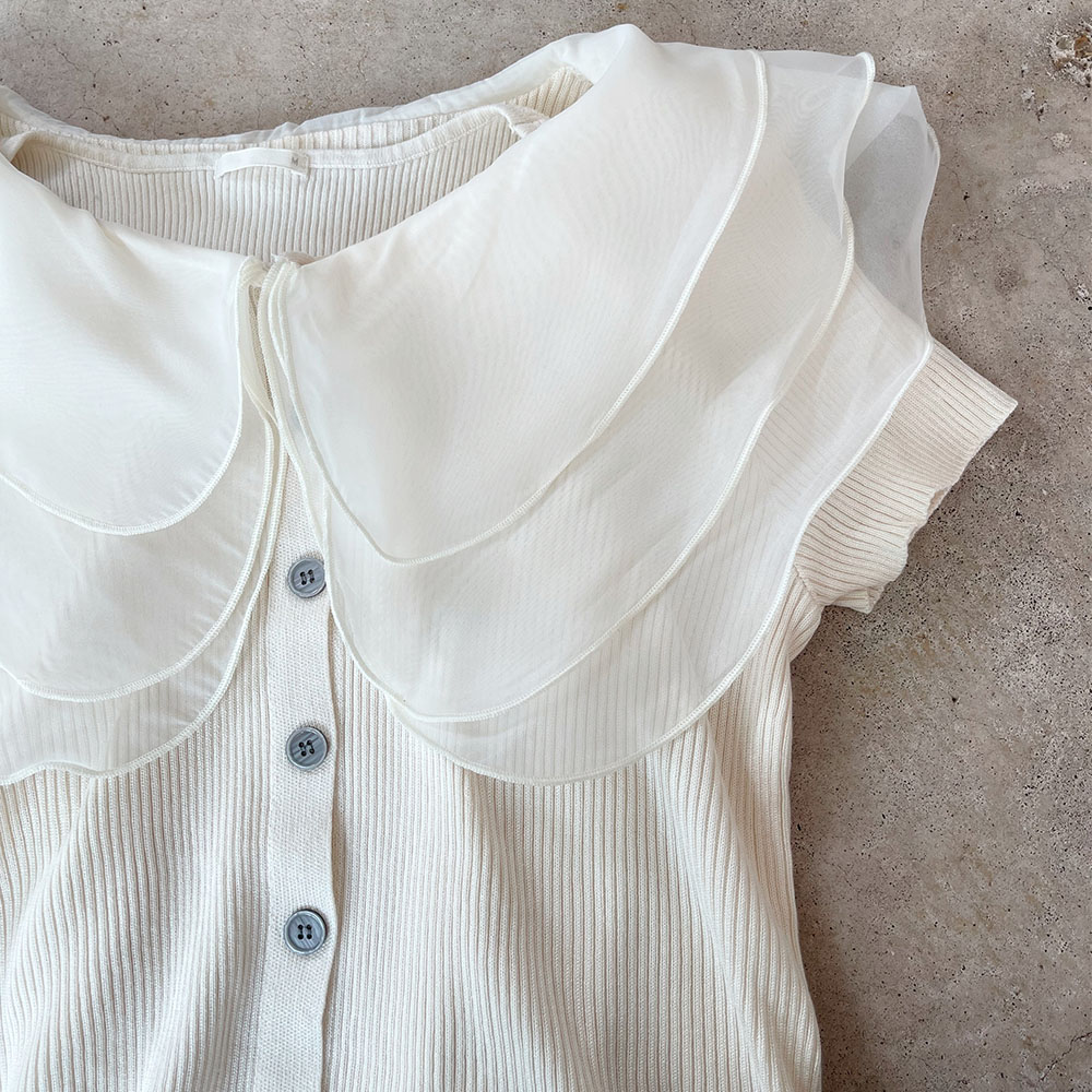 完売終了！　リブフリルカラーノースリーブトップス