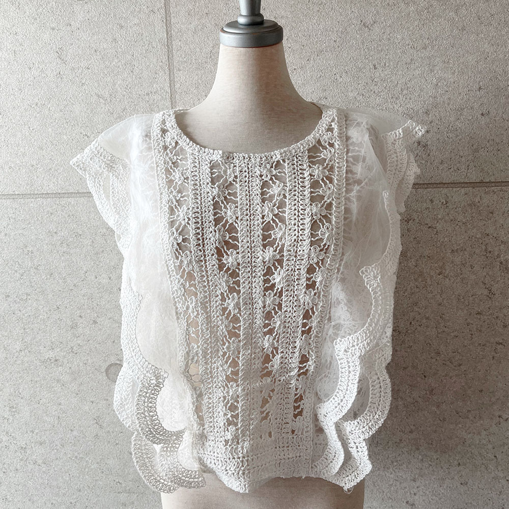 【完売終了】  スカラップフリルノースリトップス